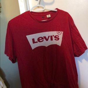 levi’s tshirt